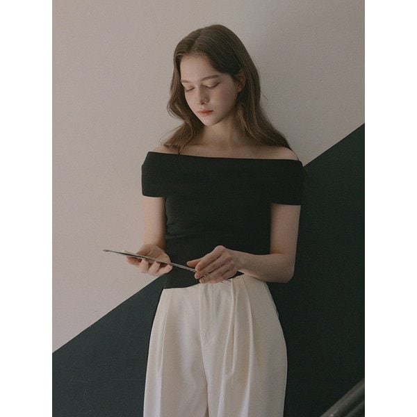 빌리즈 오프숄더 니트