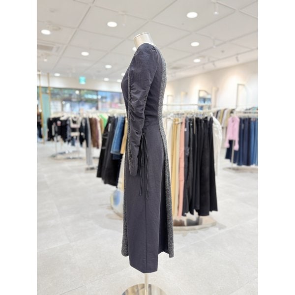 [부산점] 소재 믹스 허리 셔링 슬림 플레어 롱 원피스 EQ4WO062 EQ4WO062