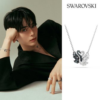 스와로브스키 [사은품 증정][성한빈 착용][본사정품/쇼핑백증정] Swan 블랙 로듐 목걸이 5705721