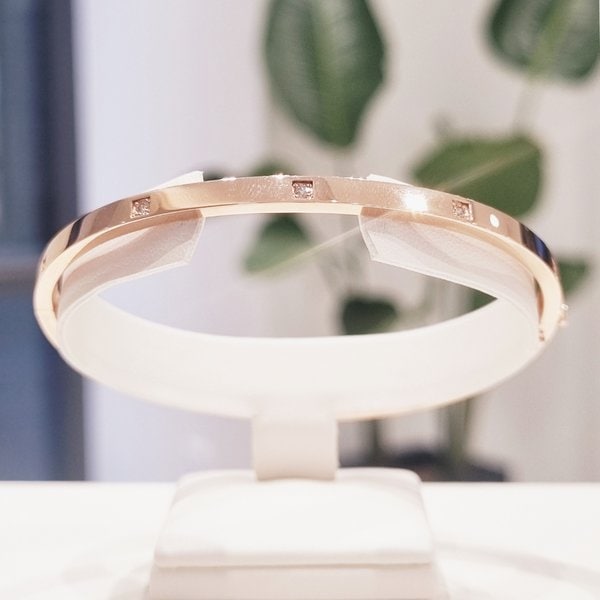 [부산점] 모던샹스(L) 다이아 뱅글 팔찌 212300070