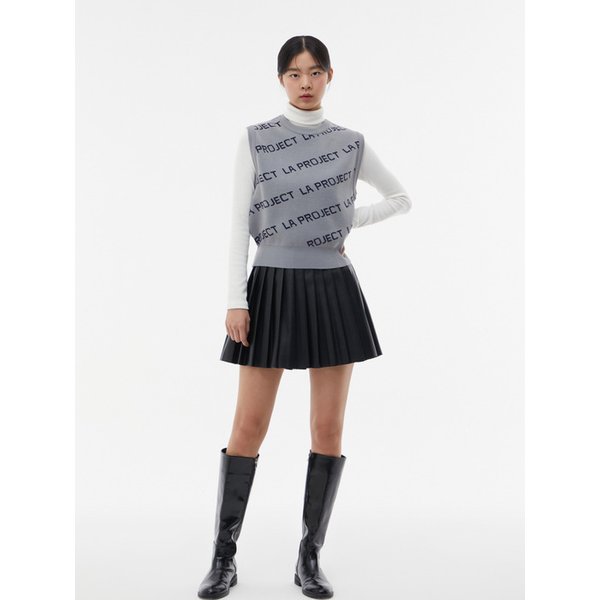 로고플레이 라운드 니트베스트 AP4KVA63