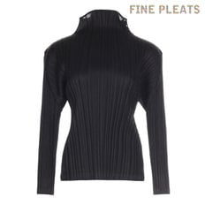 [FINE PLEATS] 피네 플리츠 단추 터틀 탑 블랙