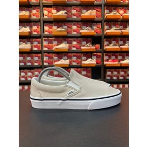 [파주점] (남여공용) 클래식 슬립온 (Classic Slip-On)(VN000CT5BLL)