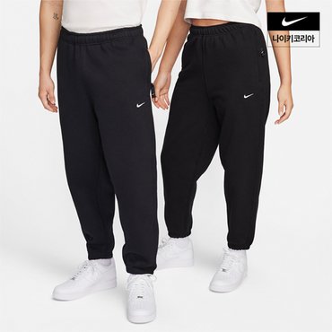 나이키 맨즈 나이키 솔로 스우시 플리스 팬츠 NIKE DX1365-010