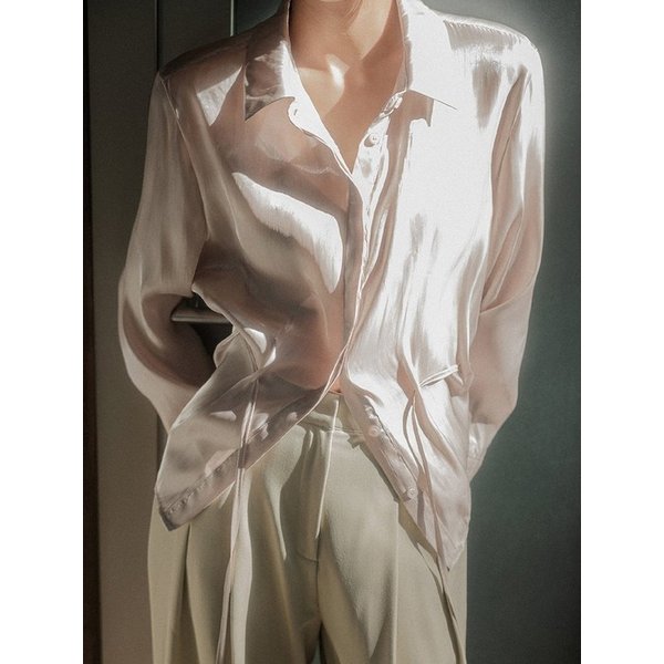 샌드글로시 스트랩 블라우스(베이지)