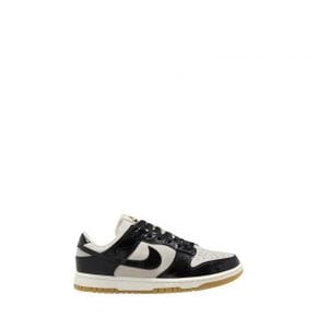 4300033 Nike Dunk Low LX Sneaker