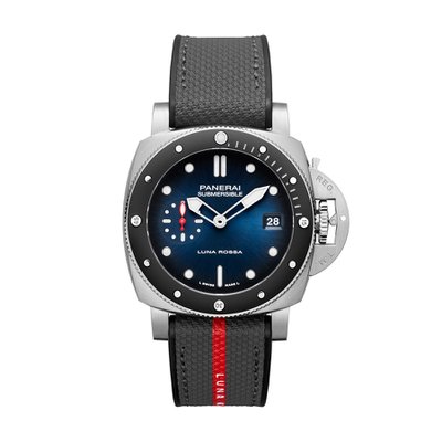 PAM01565 Submersible Luna Rossa