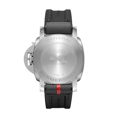 PAM01565 Submersible Luna Rossa