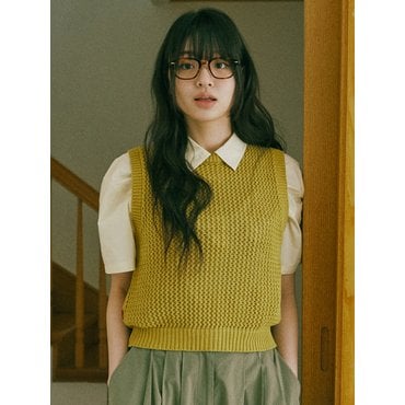 원더플레이스 PUNCHING KNIT VEST [2 COLOR]