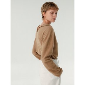 Back-Neck Slit Turtle-Neck Top_Beige