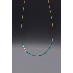 Invisible_2mm Malachite Necklace