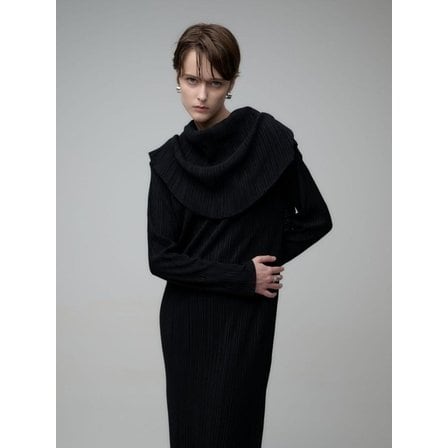 루미노어 LU EDGE MUFFLER SET PLEATS DRESS