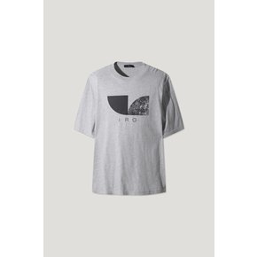 [파주점] 이로 남성 OURI 오버핏 로고 티셔츠 IRTAM24002GYX