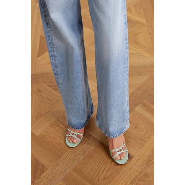 레오 65 가죽 샌들 46376663162955435