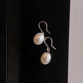 Vintage pearl earring (2024fw52)