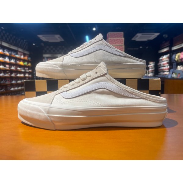 [여주점] (남여공용) 스니커즈 프리미엄 올드스쿨 뮬 LX (베이지) (VN000DC589F)