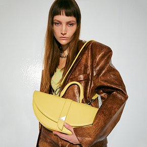 오드 새들 Ode Saddle Shoulder Bag (Primrose Yellow)  09L1210D3L