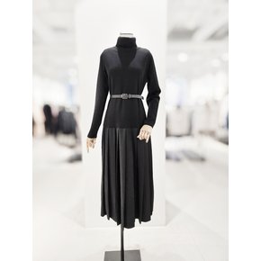 [파주점] [더아이잗컬렉션]터틀넥 플리츠 롱 니트 원피스 CPCA1OP711