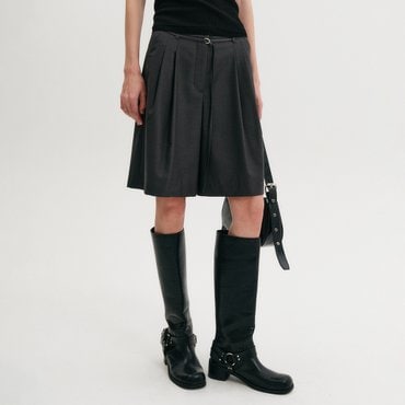 룩캐스트 애슐리 버뮤다 하프 팬츠_차콜 / ASHLEY BERMUDA HALF PANTS_CHARCOAL