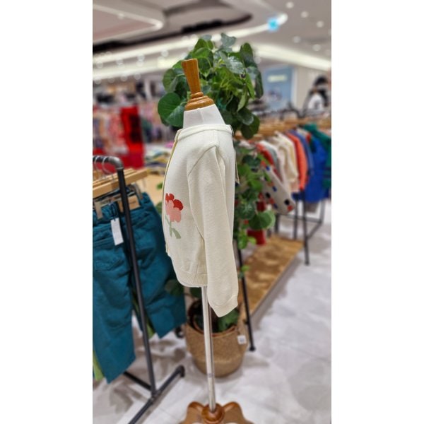 [파주점] 리틀그라운드(CR)테일스쿱- 니트플라워가디건 7511420001