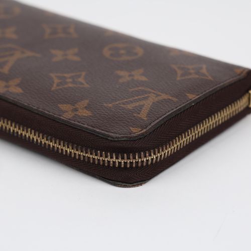 https://image-cdn.trenbe.com/resale-product-photo/884570/1791881246311-91c54924-28d0-40a1-a6d5-b9c24d5cafa6.jpg