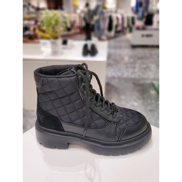 [제주점] 슈콤마보니Quilting mid-cut sneakers(black)DG4DA23518BLK