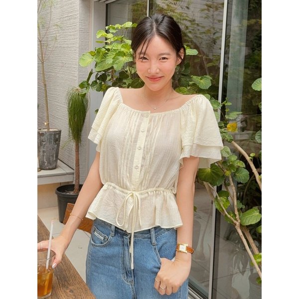 스퀘어넥 플레어 블라우스 OH5MB5550