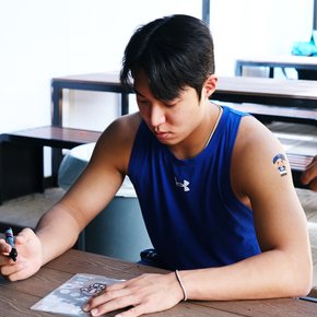 원태인 선수 스포츠 야구 타투 스티커 응원용품 페이스 페인팅 건식 판박이