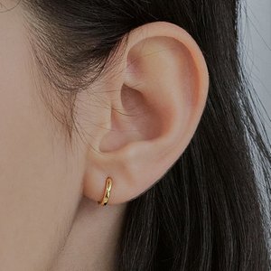 Hei [한예리,비투비 서은광, 태연, 이현이, 혜리 착용] tiny one-touch earring