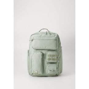 5192671 Nike UTILITY ELITE 2.0 UNI - Rucksack jade horizon/oil green