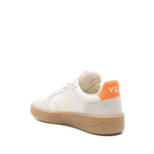 베자 스니커즈 VE3320758 CALCAIRE FURY
