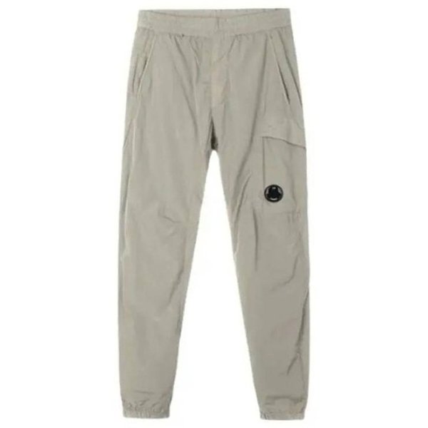 씨피 컴퍼니 트레이닝 조거 팬츠 15CMPA247A005904G335 SILVER SAGE DOM