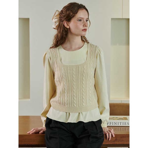 스퀘어넥 케이블 니트 뷔스티에 (VLVCH2926)