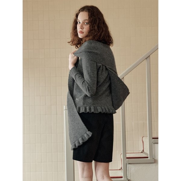 [2컬러] 프릴 스웨터 & 후드 머플러 세트
