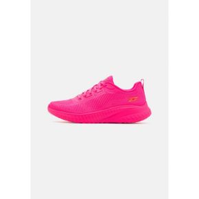 5322392 Skechers Sport BOBS SQUAD CHAOS - Trainers neon pink