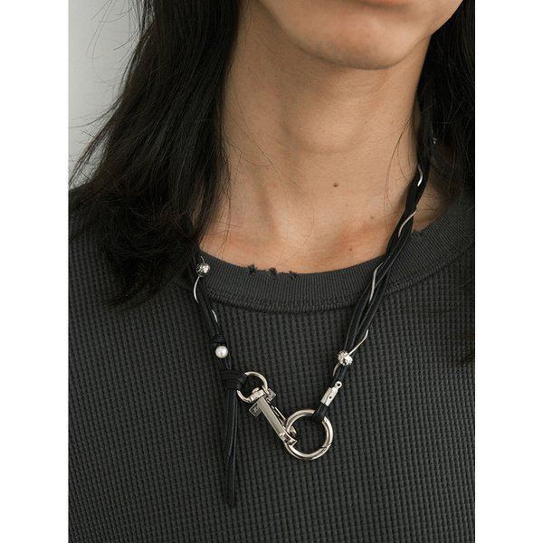 Steel & Thread necklace (leather black)