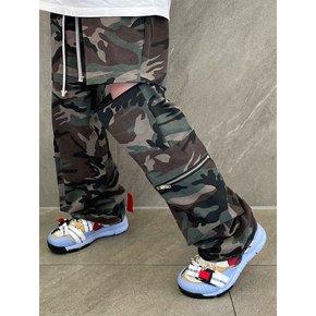 WIDE MULTI POCKET PANTS (CAMO)