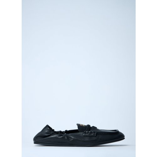 Logo Motif Leather Loafers
