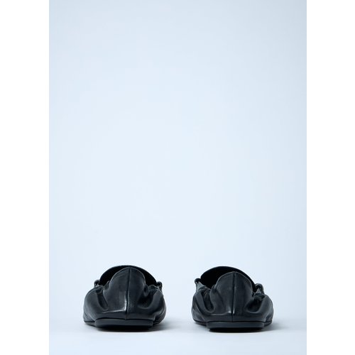 Logo Motif Leather Loafers