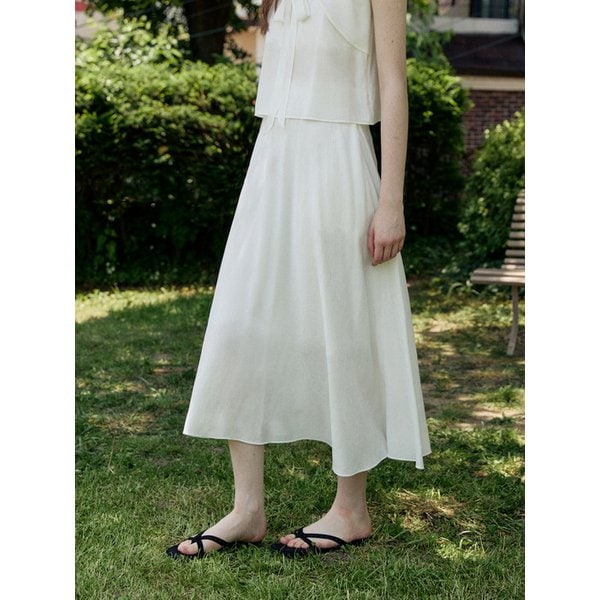 Flare line summer cool long skirt - white