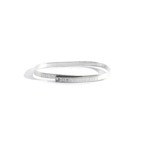 SEWN SWEN SILVER HAMMERED LINE JAZZ BRACELET