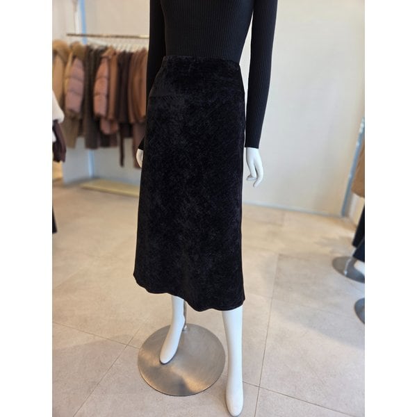 [여주점] [더 아이잗] 여성 벨벳 텍스처 플레어 스커트 (IRBM0SK721)