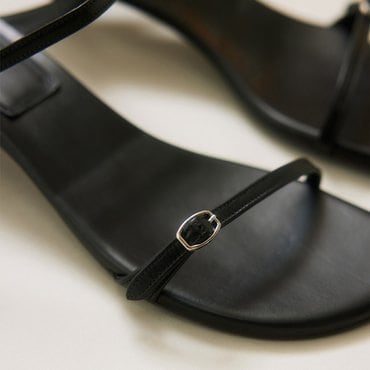 킨더살몬 Claire Leather Sandals Black