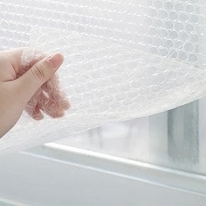 겨울 단열 뽁뽁이 창문 단열 시트지 냉기 틈새 외풍차단 비닐 에어캡 방한 유리창 필름 보온재