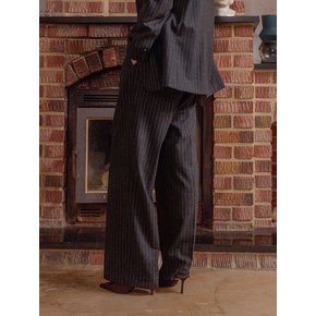 Elodie Wool Blend One-tuck Pin Stripe Slacks [Charcoal]