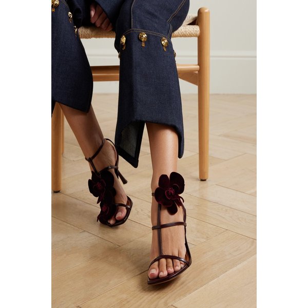 오키드 아플리케 벨벳 트림 글로스 가죽 샌들 46376663162986102