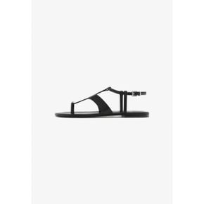 5065877 Massimo Dutti FLAT WITH EMBELLISHMENT - T-bar sandals black