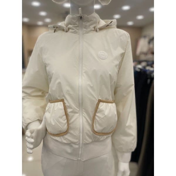 [여주점] 여성 탈부착 후드 경량 패딩 점퍼 GQ322LBL92  CREM