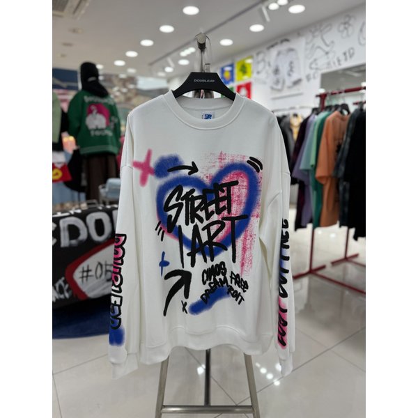 [여주점] 기모 그래피티 맨투맨 JGZZ22B26