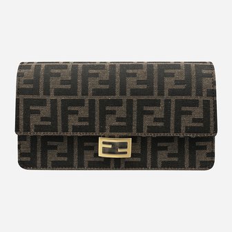 펜디 [시흥점] 6S 8M0498 A98P F0A6E 바게트 월렛 온 체인 숄더백 브라운